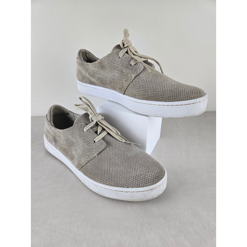 Clarks Women Perforated Suede Lace Up Sneakers Taupe Comfort Size 8.5‎
